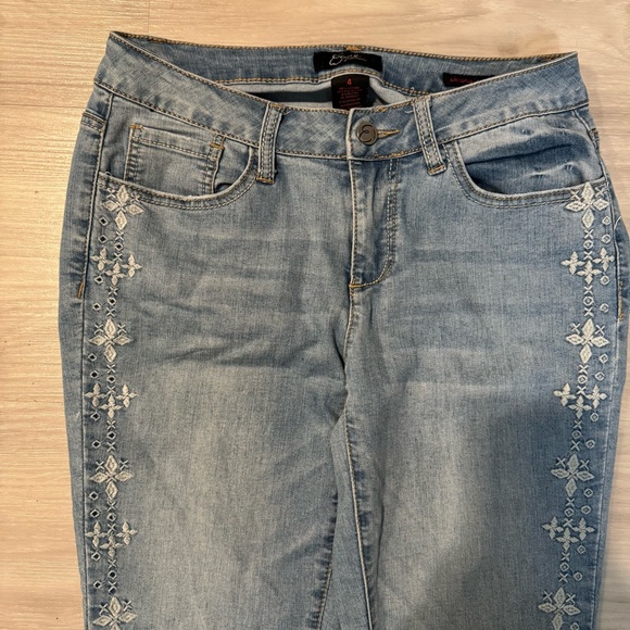 Earl jeans skinny ankle embroidered jeans light wash denim size 4 - Picture 3 of 12